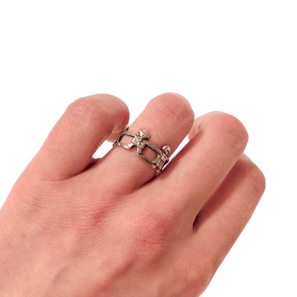 Quirky Sterling Silver Vintage Ring